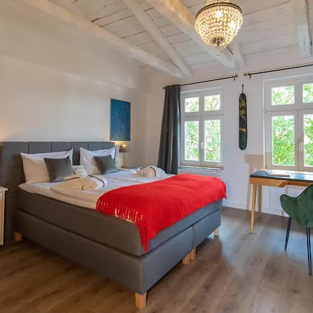 Sanssouci Whg. Stylekuste Mit Kamin Und Whirpool
