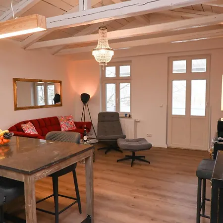 Sanssouci Whg. Stylekuste Mit Kamin Und Whirpool